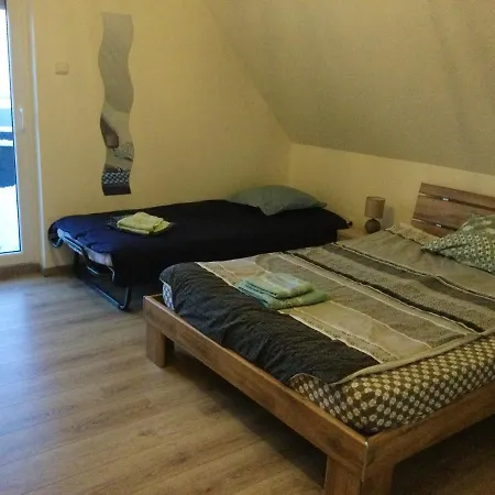 Lägenhet A + 60 M² + Terrasse Et Jardin *