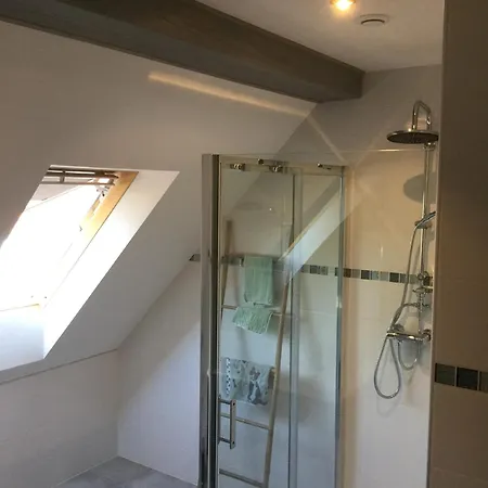 Lägenhet A + 60 M² + Terrasse Et Jardin