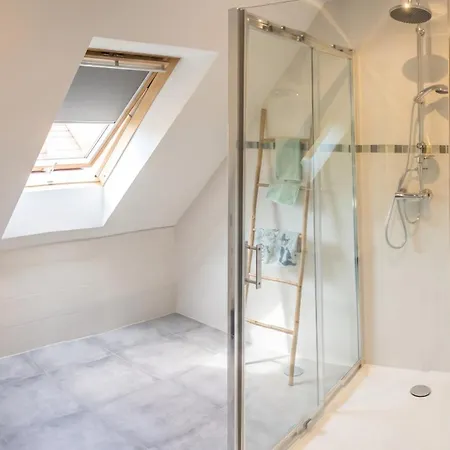 A + 60 M² + Terrasse Et Jardin