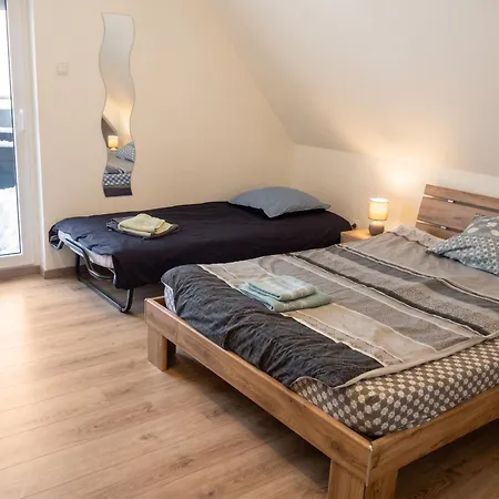A + 60 M² + Terrasse Et Jardin *